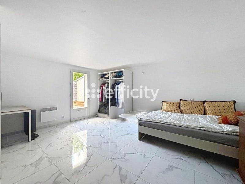 Maison - 145 m² - 5 pièces