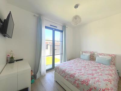 Maison - 98 m² - 5 pièces