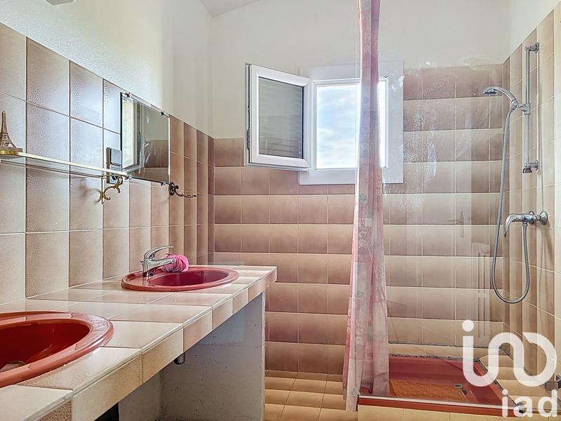 Maison - 200 m² - 7 pièces