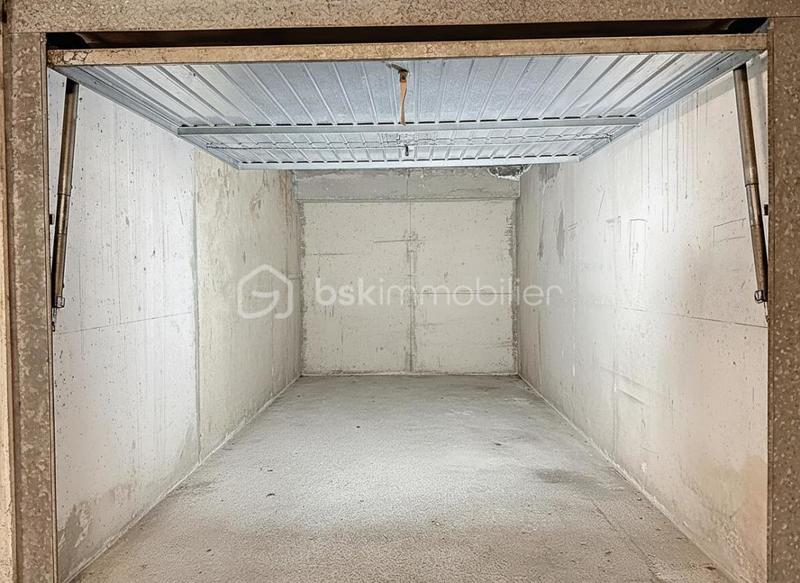 Garage - 14 m²