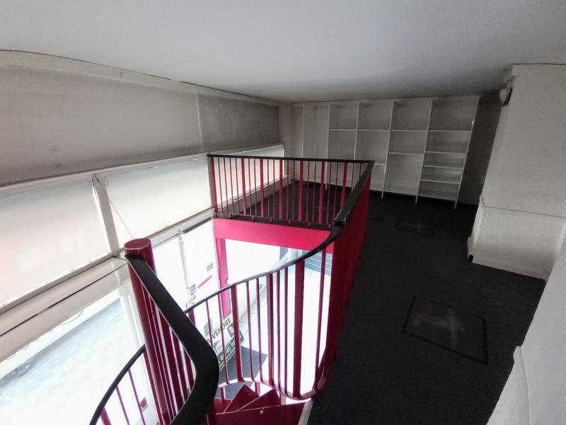 Local commercial - 48 m² - 2 pièces