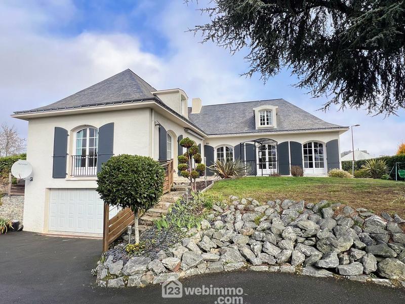 Maison - 185 m² - 5 pièces