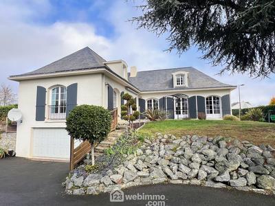 Maison - 185 m² - 5 pièces