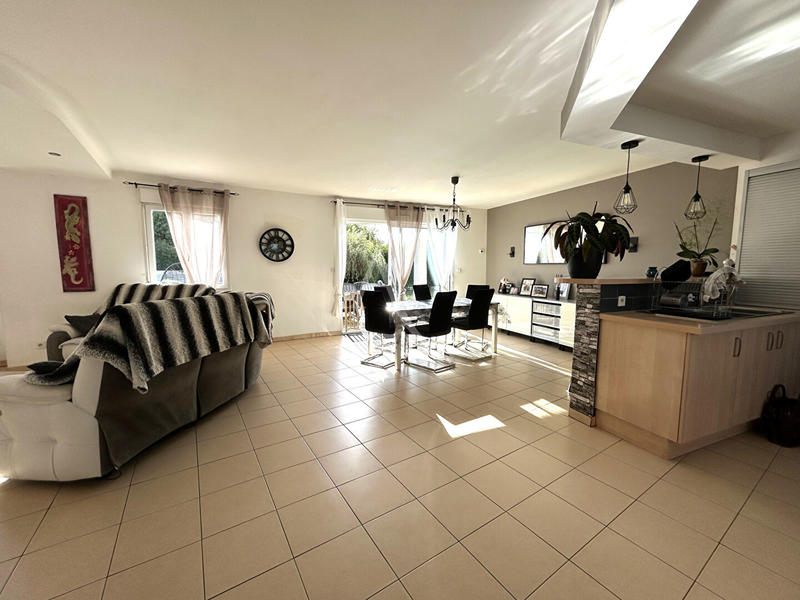 Maison - 138 m² - 5 pièces