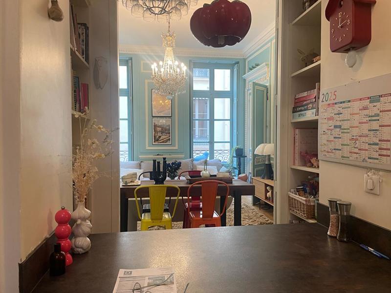 Appartement - 189 m² - 6 pièces