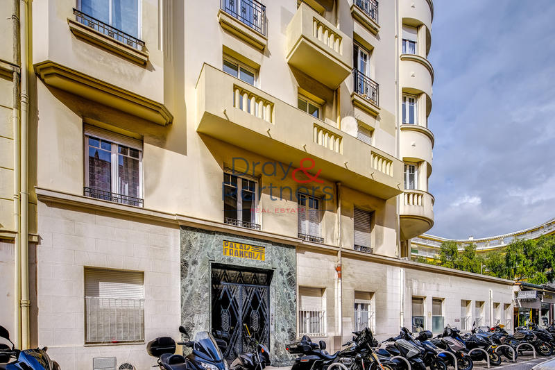 Appartement - 97 m² - 3 pièces