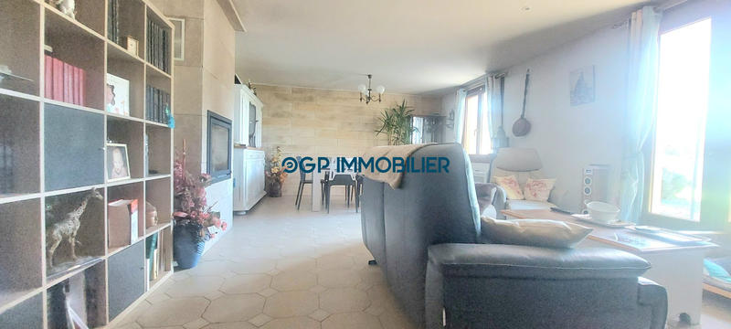 Maison traditionnelle - 104 m² - 5 pièces