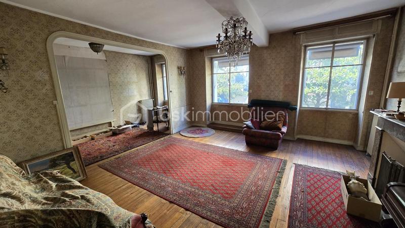 Immeuble - 705 m² - 27 pièces