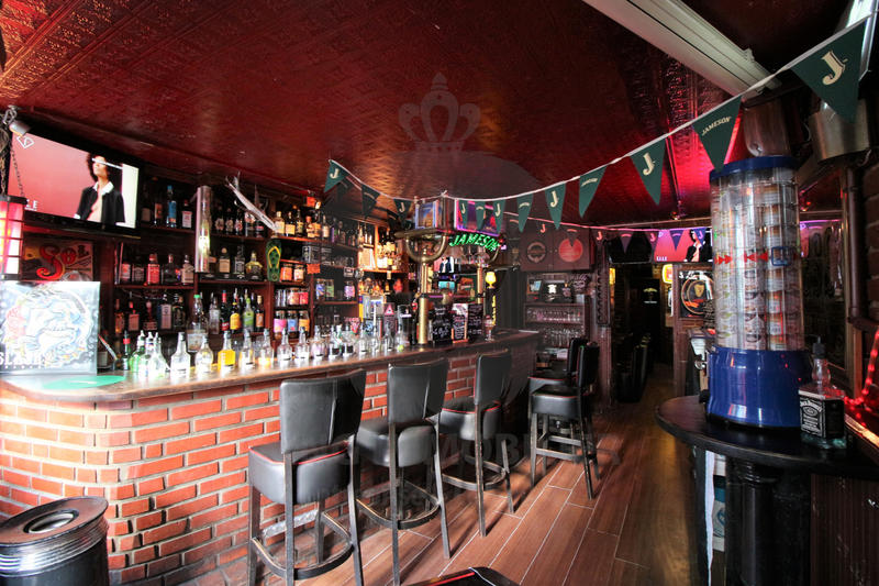 Fonds de commerce - Magasins - 69 m²