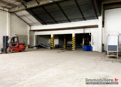 Entrepôt - 7 176 m²