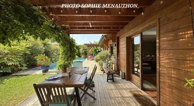 Maison de bois - 160 m² - 6 pièces