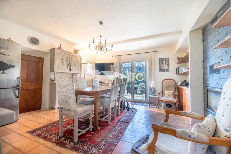 Maison en pierre - 250 m² - 9 pièces