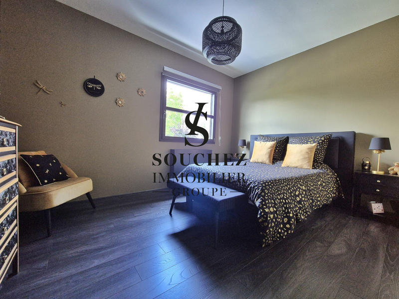 Villa - 265 m² - 10 pièces