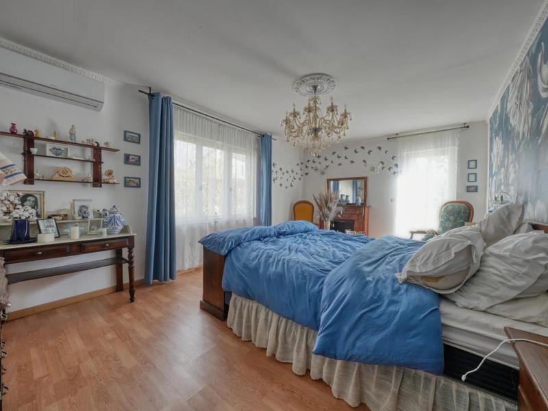 Maison - 170 m² - 6 pièces