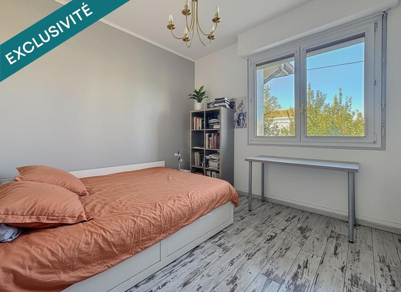 Villa - 253 m² - 9 pièces