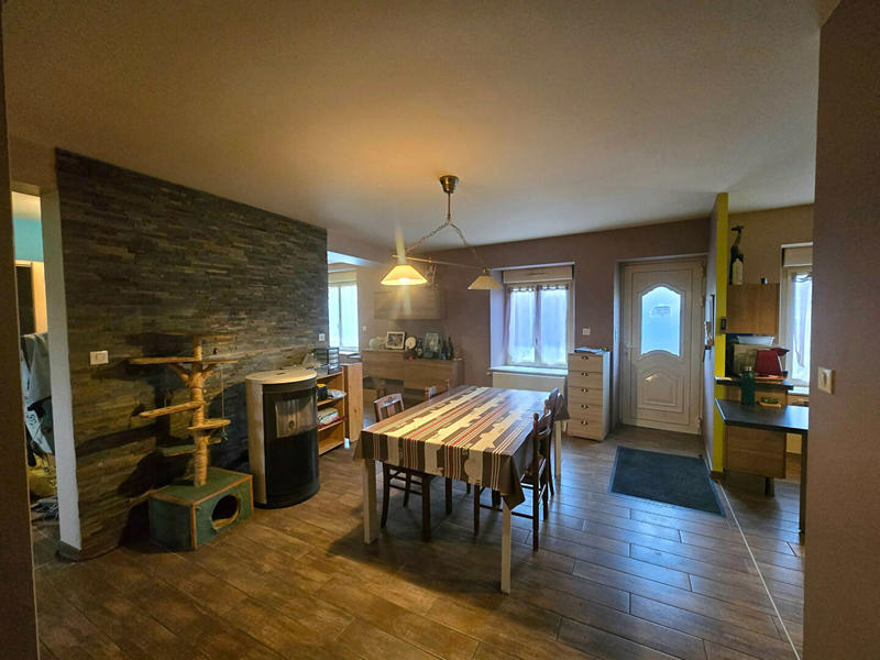 Maison - 100 m² - 3 pièces