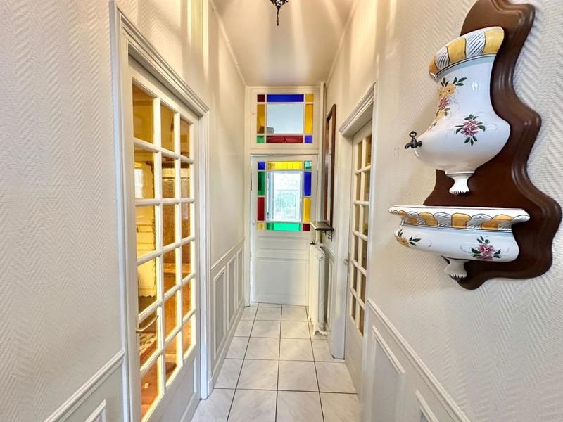 Maison ancienne - 308 m² - 11 pièces