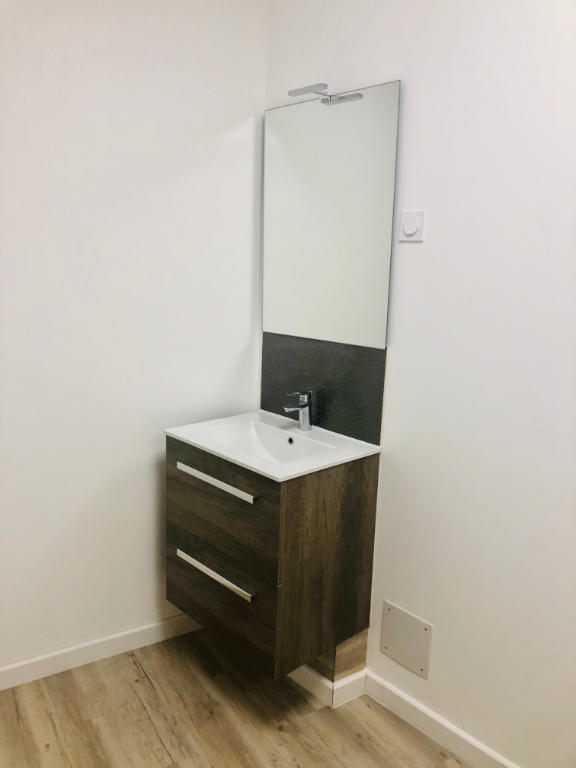 Local d'activité / Entrepôt - 9 m²