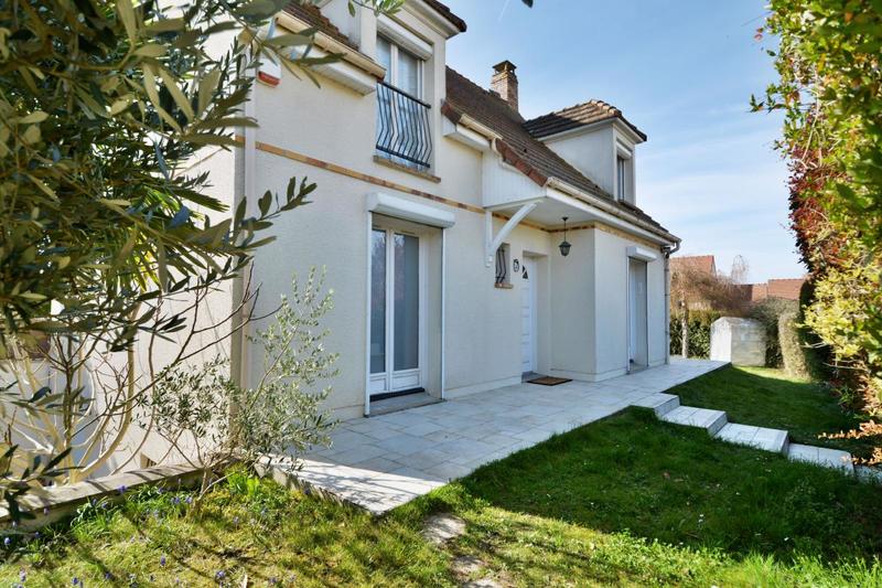 Maison - 122 m² - 6 pièces