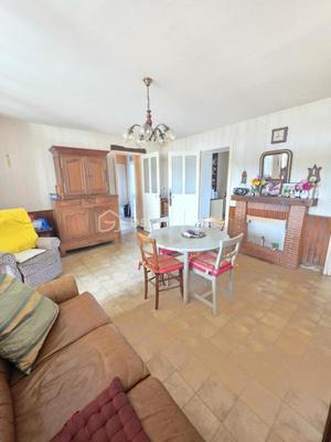 Maison de bourg - 150 m² - 6 pièces