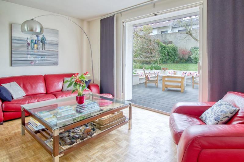 Maison - 225 m² - 8 pièces