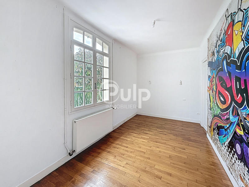 Maison - 92 m² - 5 pièces