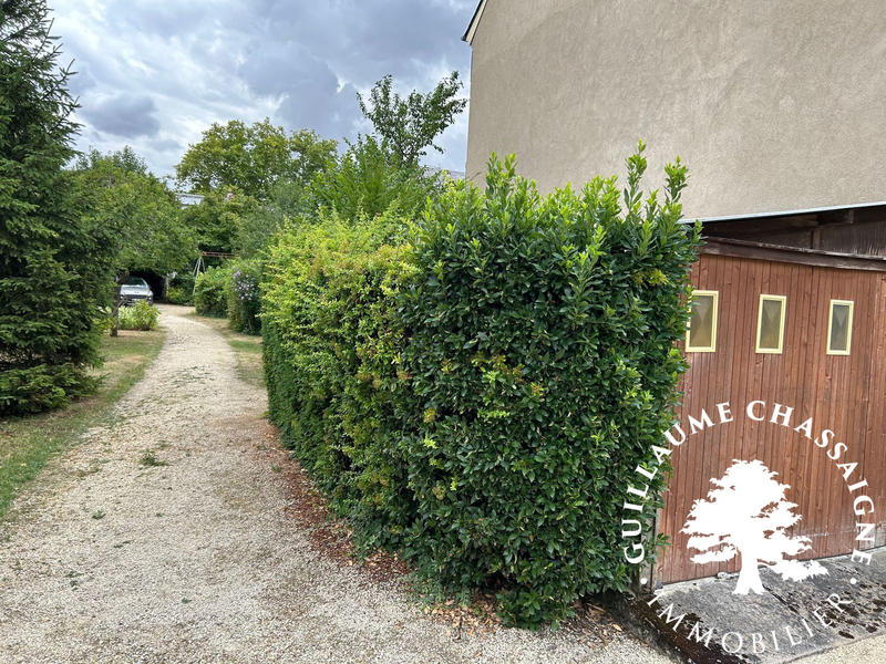 Maison traditionnelle - 224 m² - 13 pièces