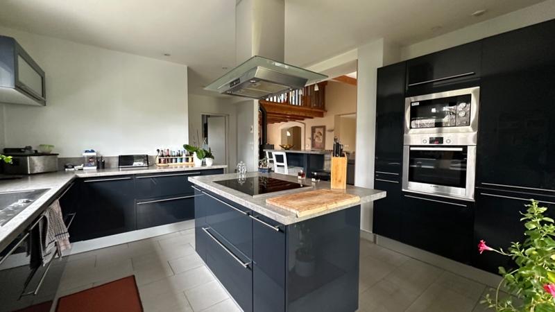 Maison - 144 m² - 6 pièces