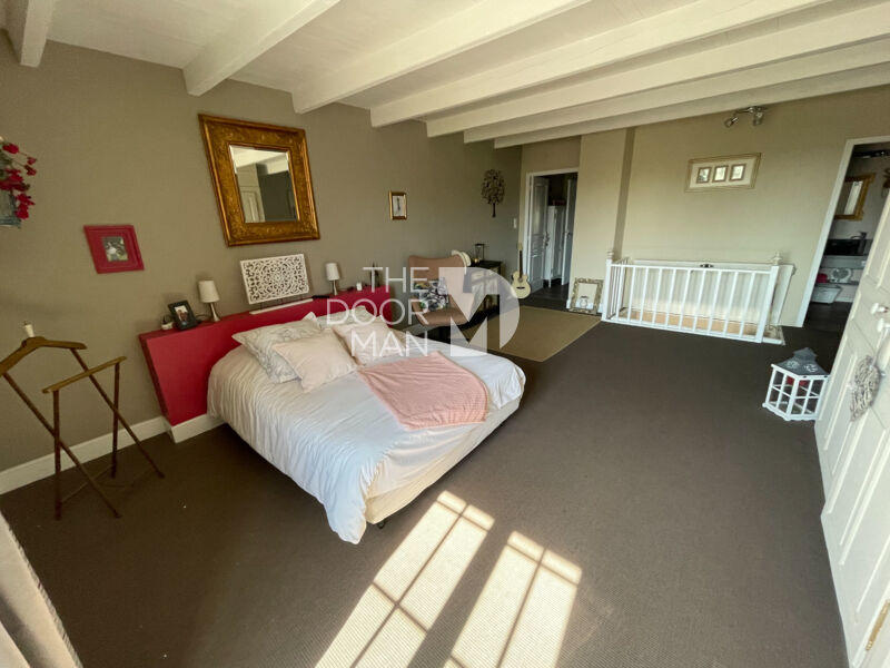 Maison en pierre - 122 m² - 5 pièces