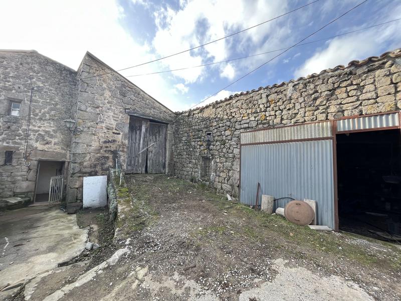 Maison - 143 m² - 10 pièces