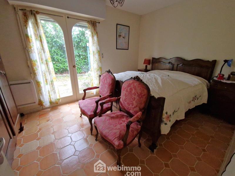 Maison - 215 m² - 6 pièces