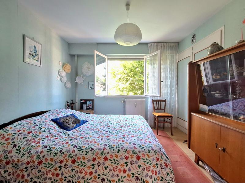 Appartement - 97 m² - 6 pièces