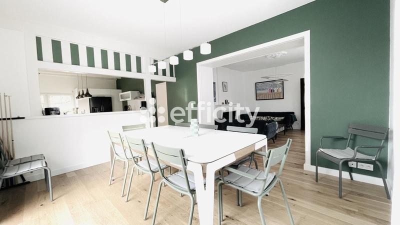 Maison en pierre - 200 m² - 8 pièces