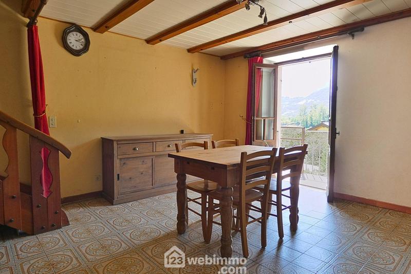 Maison de village - 77 m² - 5 pièces