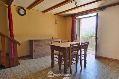 Maison de village - 77 m² - 5 pièces