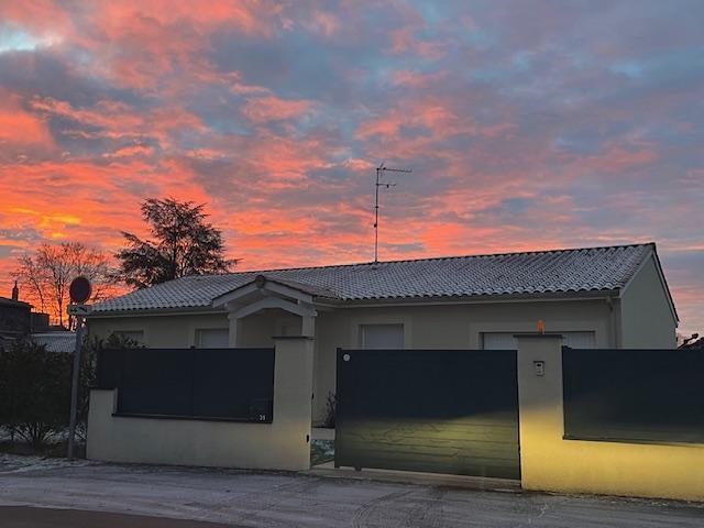 Maison - 99 m² - 4 pièces