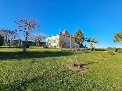 Maison en pierre - 95 m² - 5 pièces