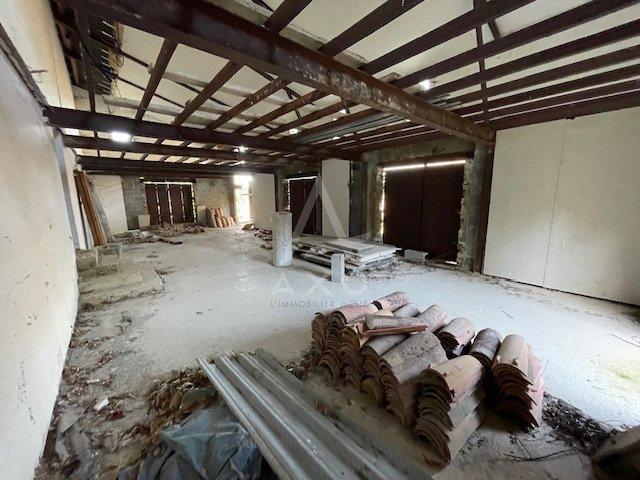 Maison de village - 200 m² - 6 pièces