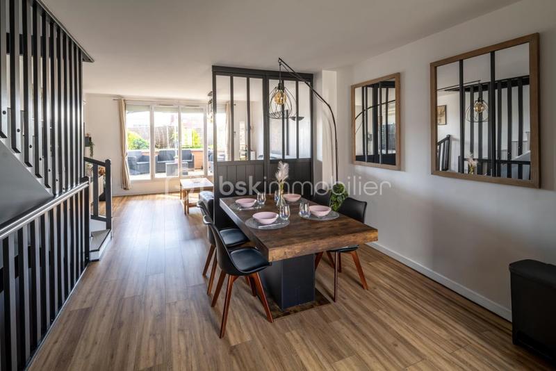 Maison de ville - 87 m² - 4 pièces