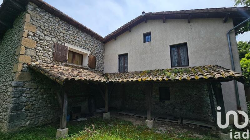 Maison - 290 m² - 12 pièces