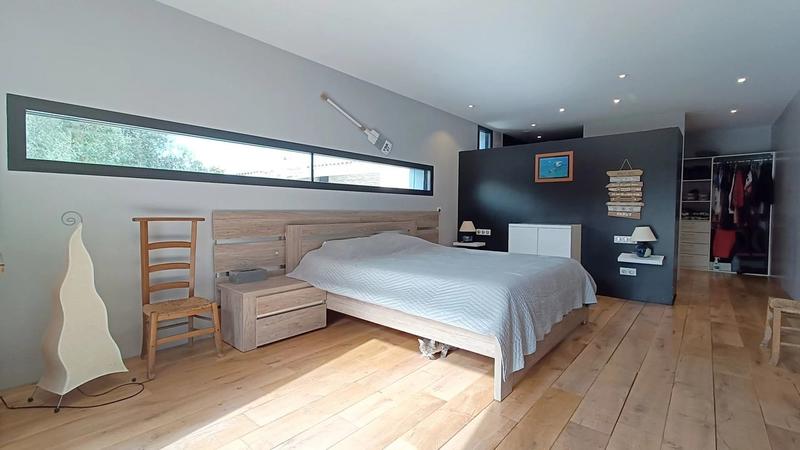 Maison en pierre - 200 m² - 6 pièces