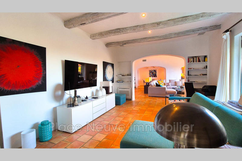 Maison - 180 m² - 5 pièces