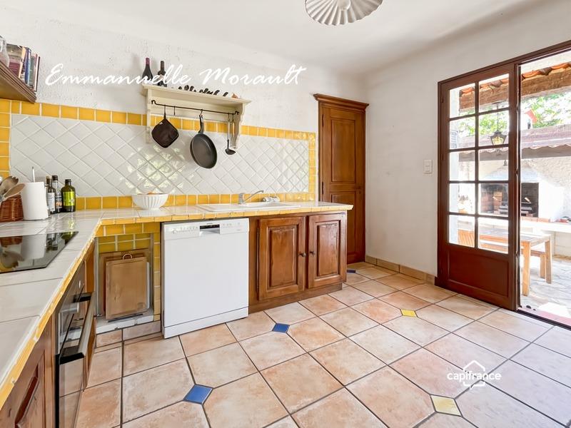 Propriété - 267 m² - 8 pièces