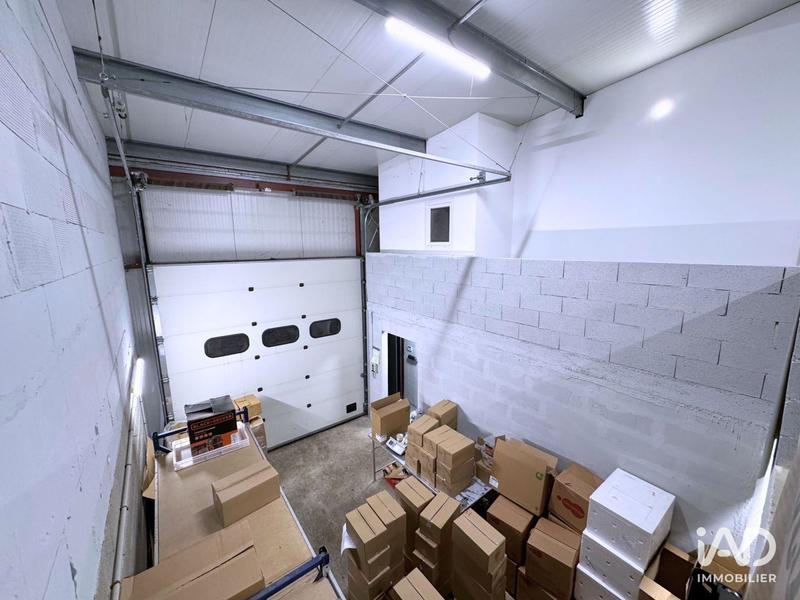 Local commercial - 204 m²