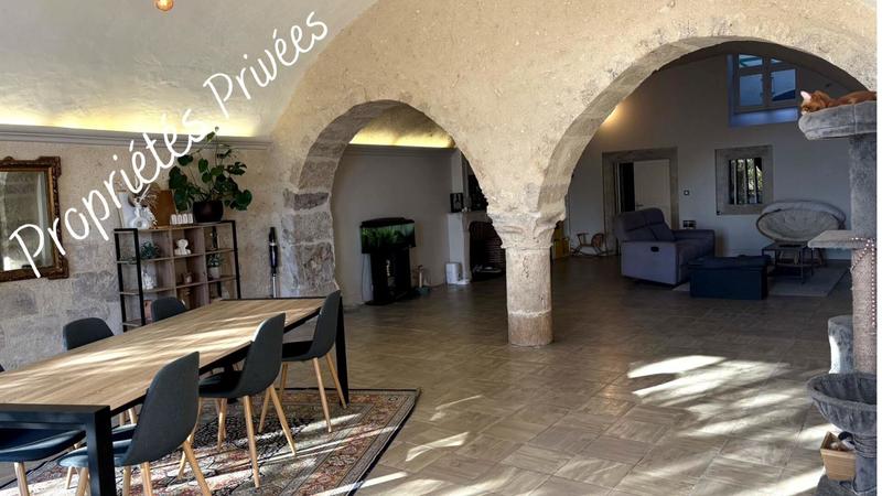 Appartement - 172 m² - 5 pièces