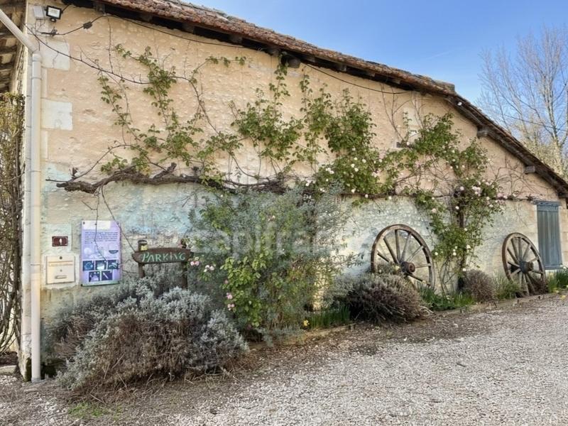 Propriété - 144 m² - 5 pièces