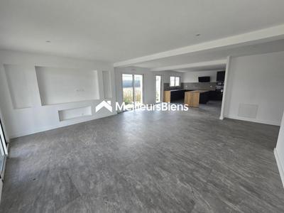 Maison - 165 m² - 6 pièces