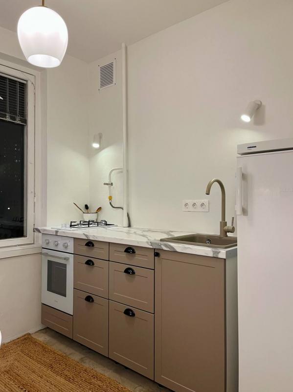 Studio - 25 m² - 1 pièce