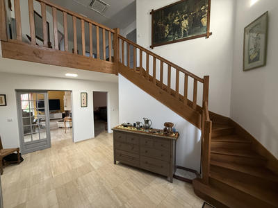 Maison - 185 m² - 7 pièces