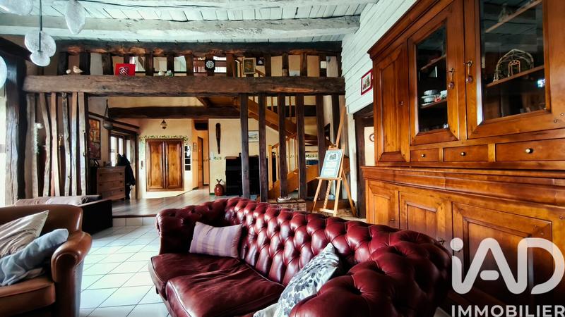 Maison - 260 m² - 8 pièces